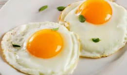 煎鸡蛋视频,煎鸡蛋的简单步骤与技巧揭秘